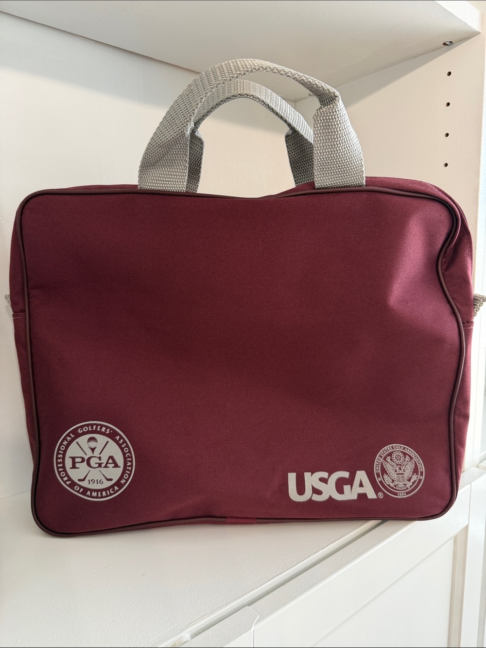 Golf USGA United States Gold Association PGA Maroon and Gray Brief Bag/Zip Case